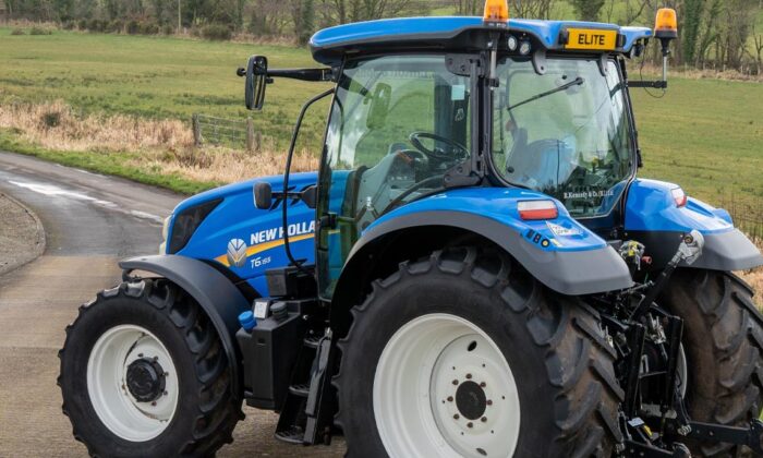 New Holland T6155 - Image 2