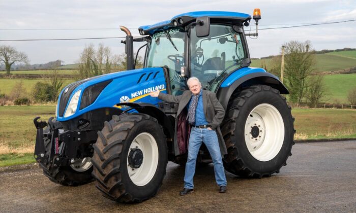 New Holland T6155